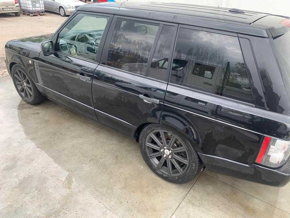 Dezmembrez range rover VOGUE L322 FACELIFT 4.4 D/land ROVER/