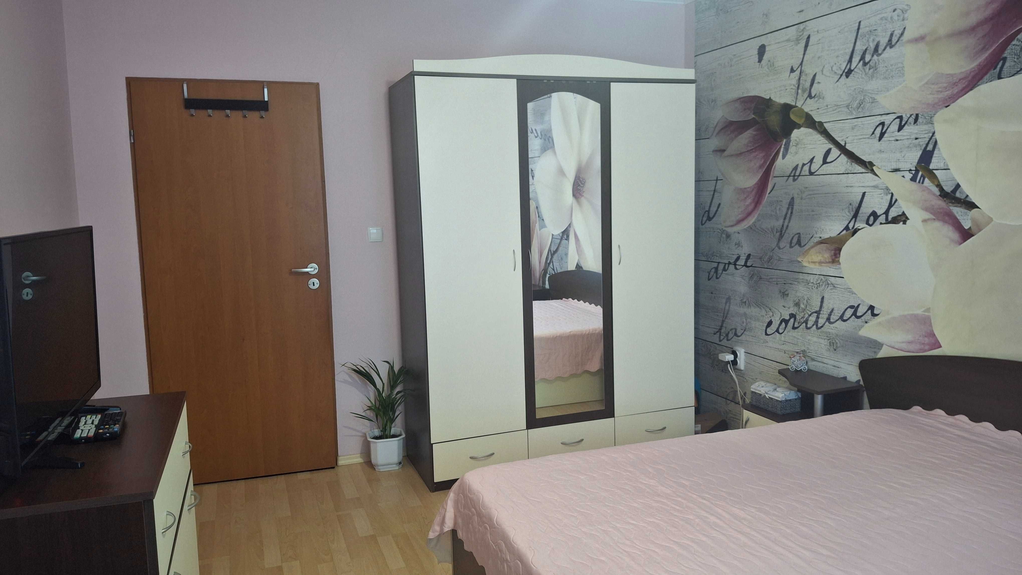ТРИСТАЕН, Обзаведен апартамент,кв.Акация