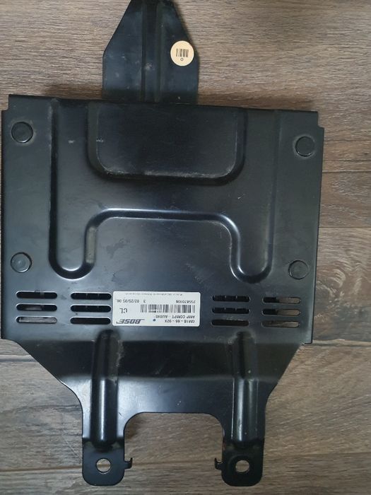 Субуфер и усилвател за кола