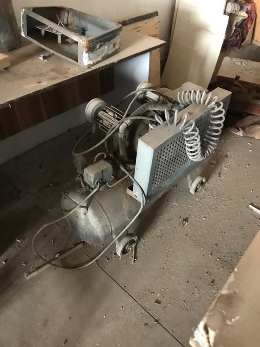 Линия по производству пластиковых оконных рам в рабочем состоянии 220В