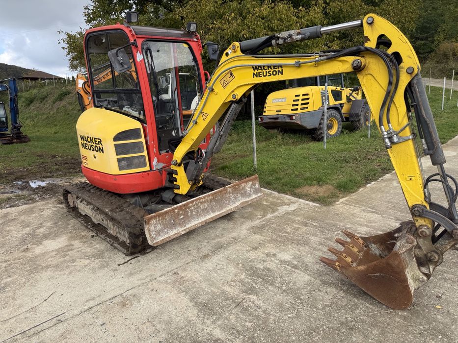 Excavator pe senile Wacker Neuson 3 tone
