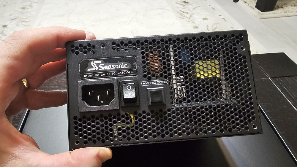 Sursă Seasonic Focus GX, 80+ Gold, 550W