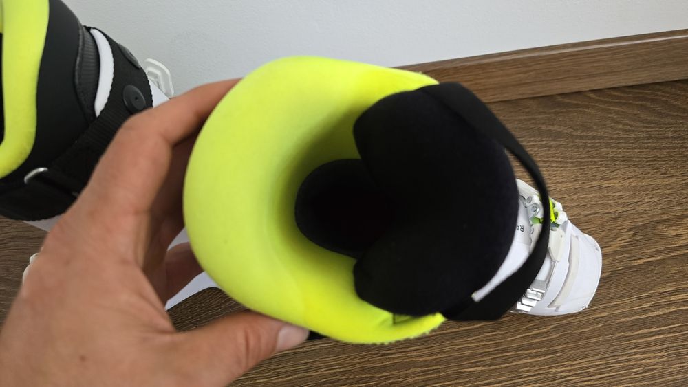 Schiuri Head SuperShape 117 cm  si clapari Head Raptor 23-23.5 copii