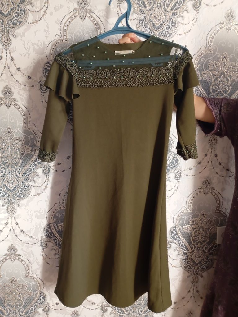 Продам платье в хорошем качестве.