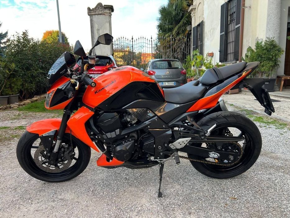 Kawasaki Z750/Z800/Z900/1000 Hornet MT gsxs