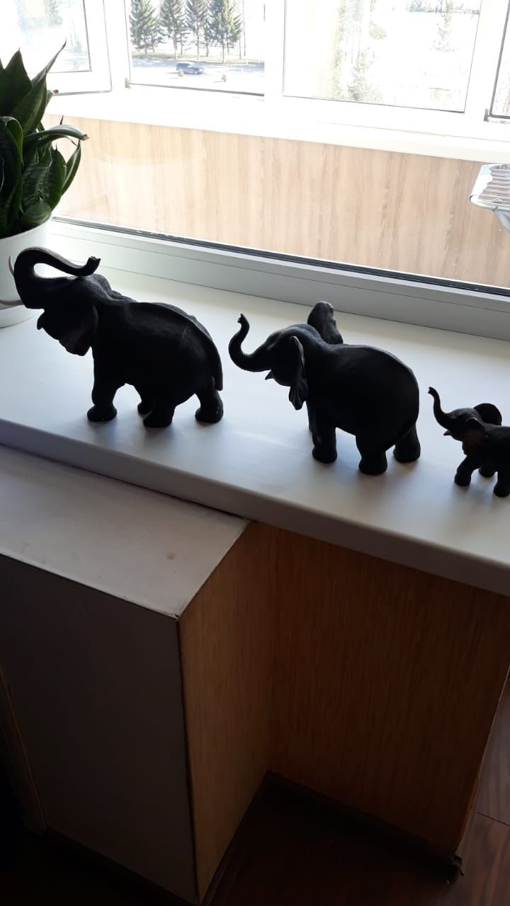 Продам шикарные статуэтки слонов