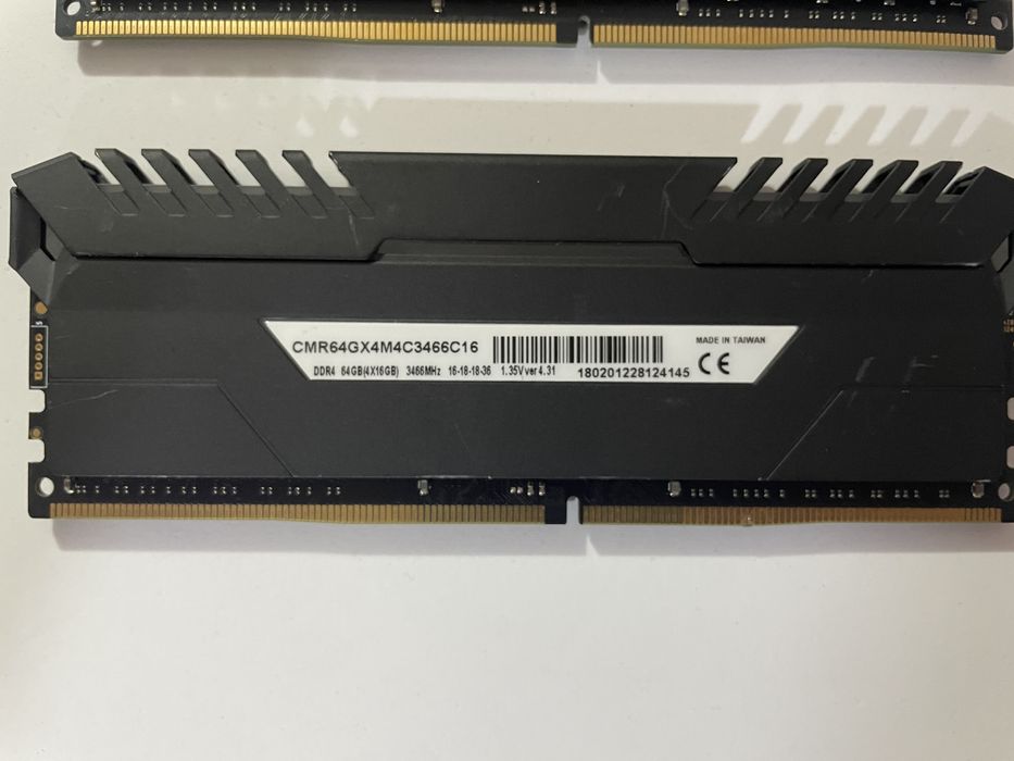 RAM DDR.4 64GB. 3466 MHz 16-18-18-36 (64GB 4x16GB)