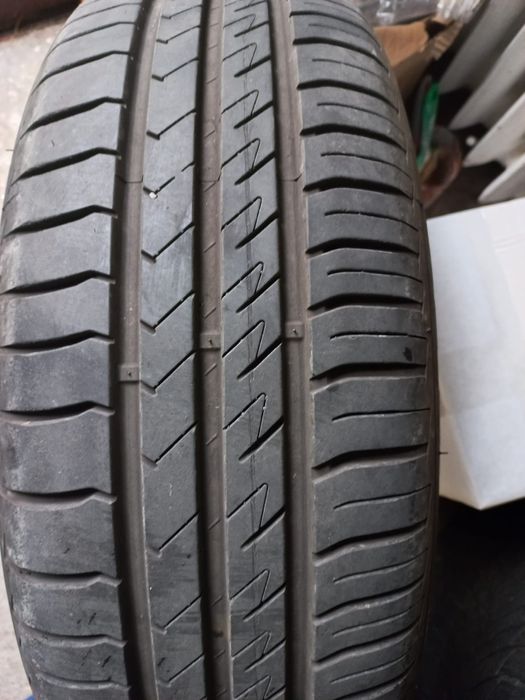 Vând doua anvelope Laufenn