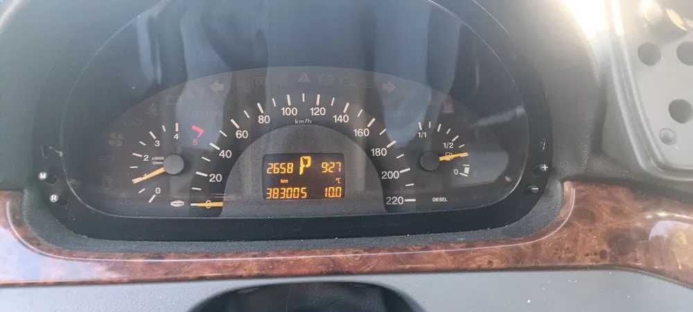 vand Mercedes Benz Viano