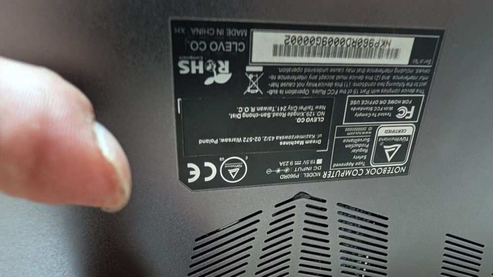 Laptop Clevo Dream Machine rtx2060