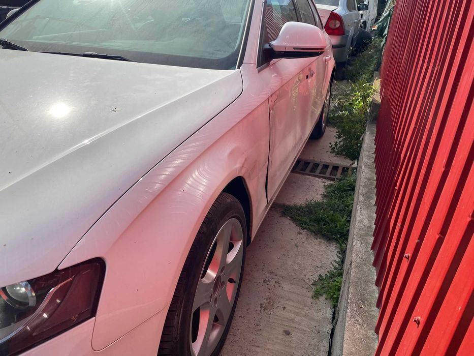 Dezmembrez Audi A4 B8 1.8 TFSI CDHB
