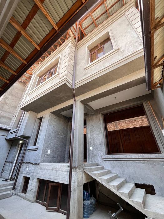 Продаётся  Дом 
в Алмазарском рхунбабаева, ориентир — Келесск