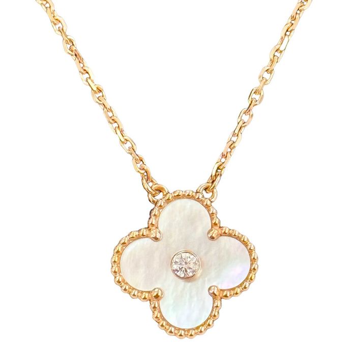 Van Cleef & Arpels VCA Gold Cream Mother of Pearl Diamond Clover Колие