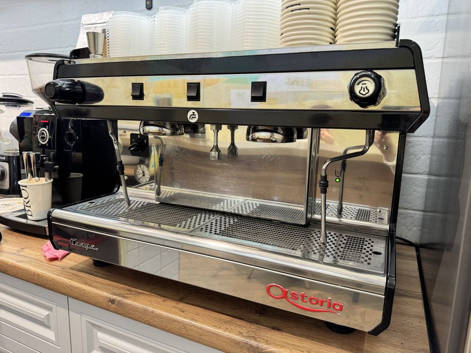 Продам кофемашину Астория Таня