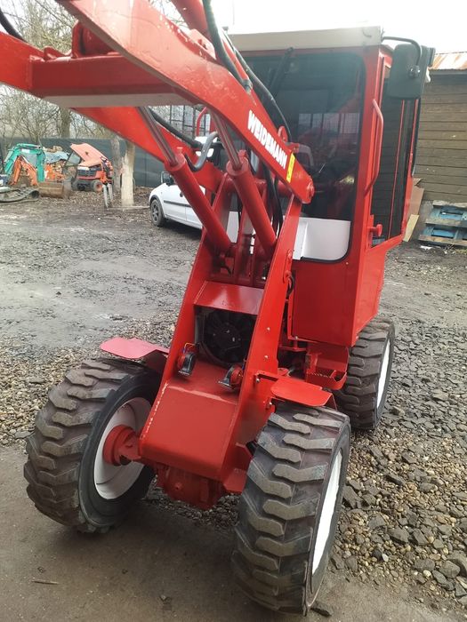 Mini încărcător frontal weidemann