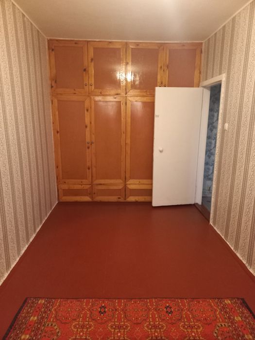 Продаётся 3 х комнатная квартира 1мик 18дом хх