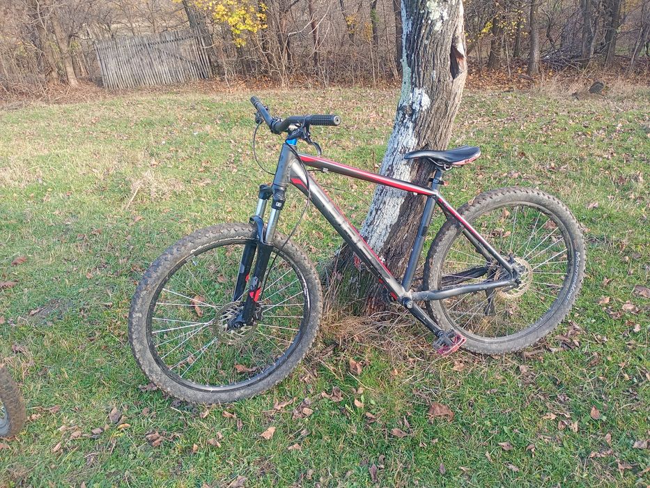 Se vinde bicicleta cube sau la schimb