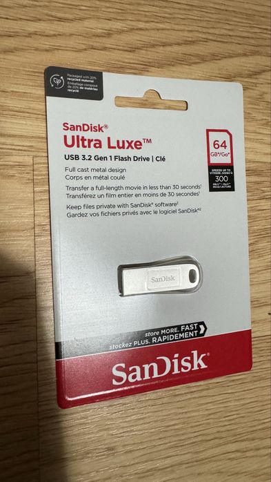 Sandisk ultra luxe  64 gb nou SIGILAT !