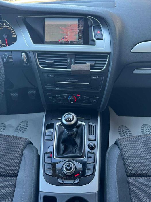 AUDI A4 B8 Allroad 143 CP 2012