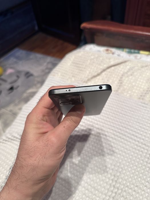 Продаётся XIAOMI REDMI Note 12