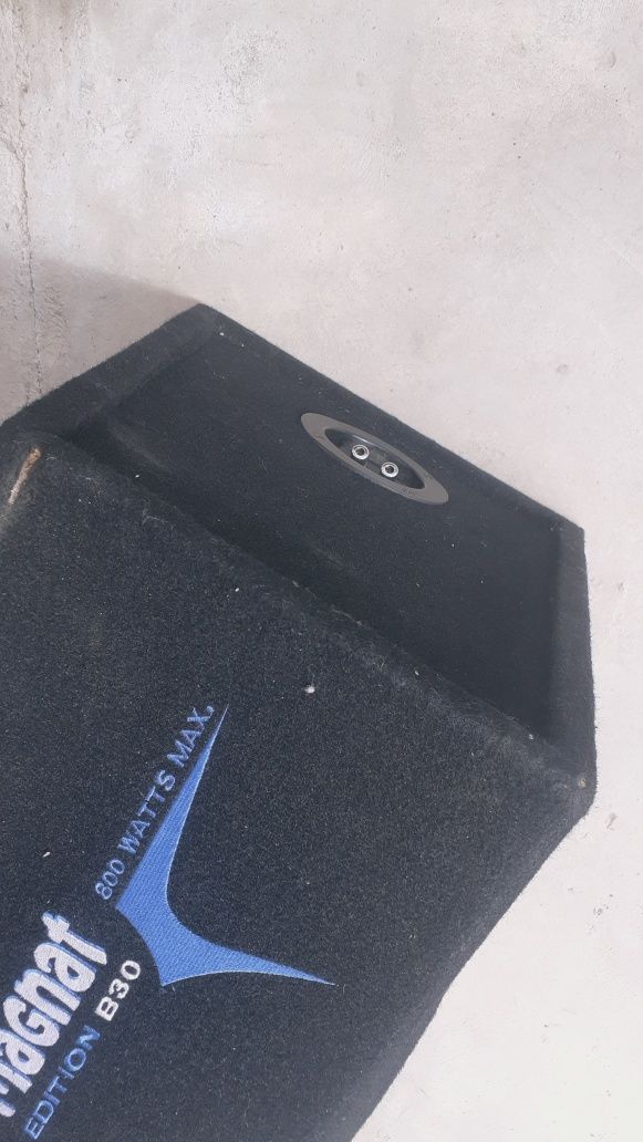 Subwoofer auto Magnat ,edition 830,800w ,perfectă stare