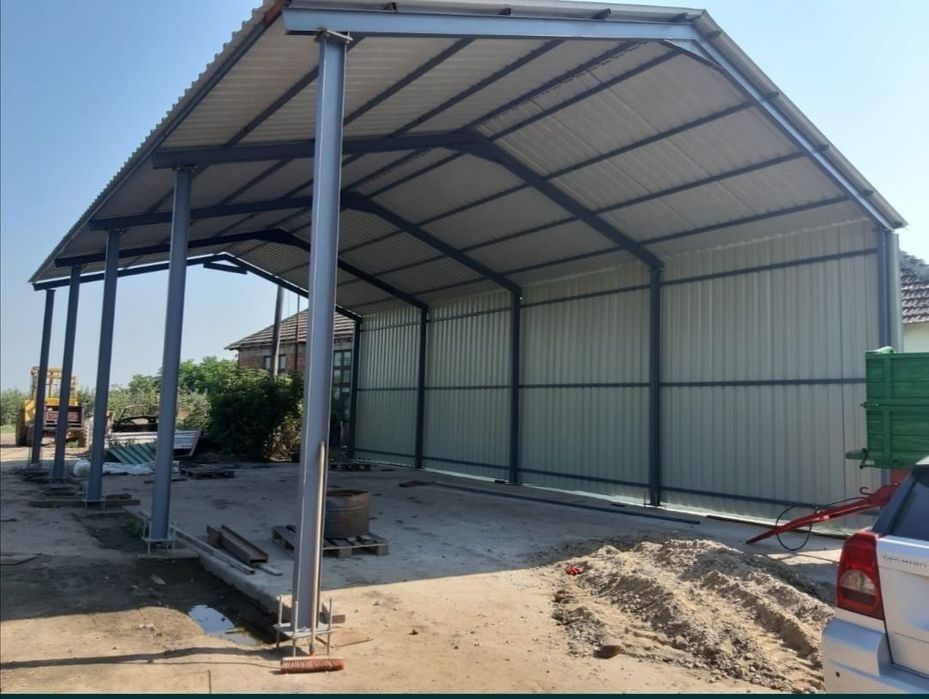 Vand  hala metalică cu structura metalică din panou izolat 10x30