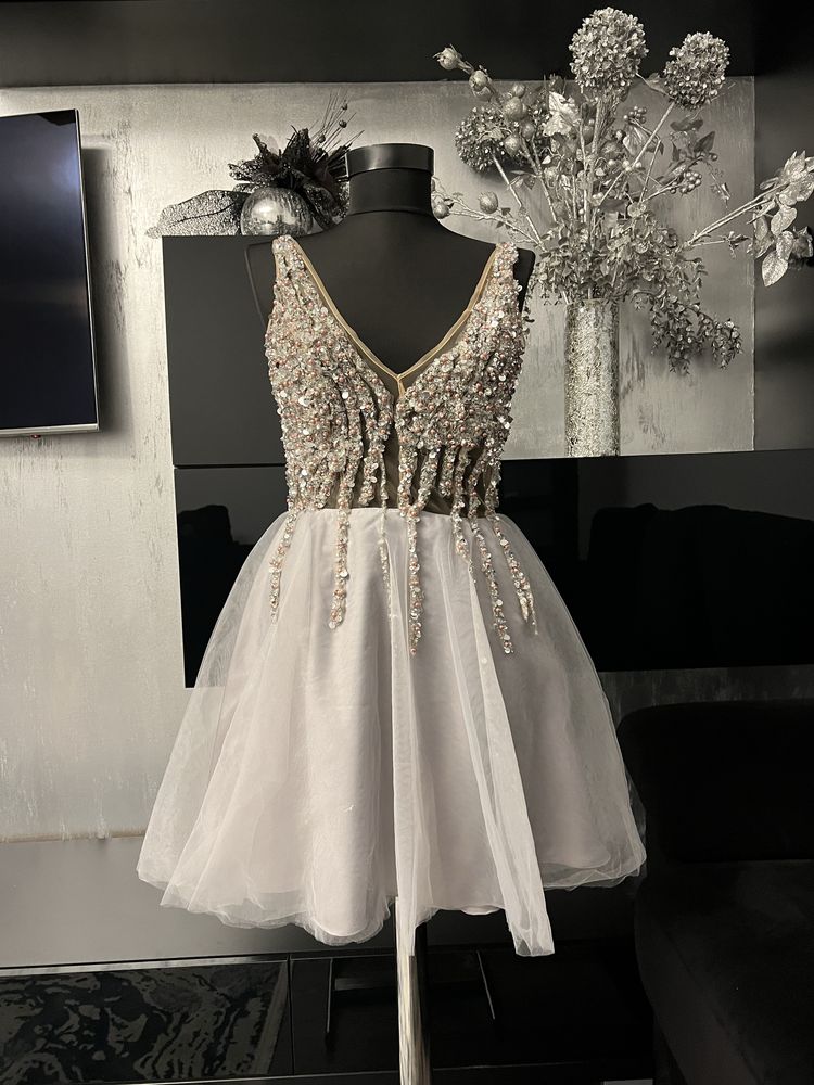 Rochie midel deosebit