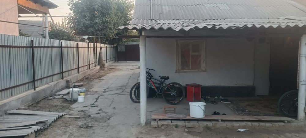 Үй сатылады 2 бөлмелі