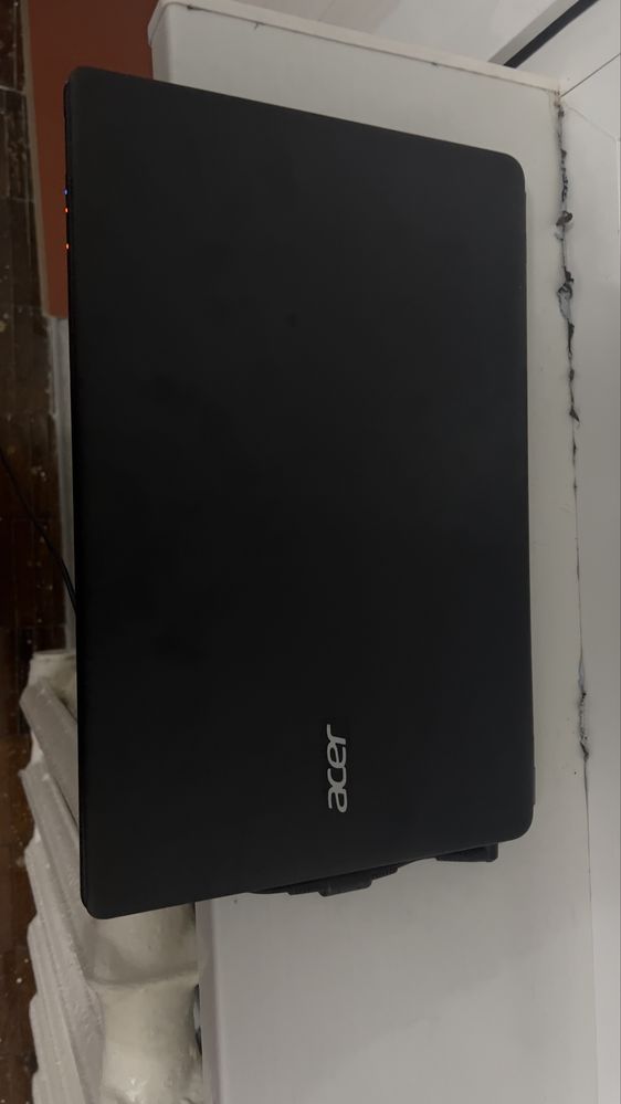 Ноутбук  Acer E1-572G б/у
