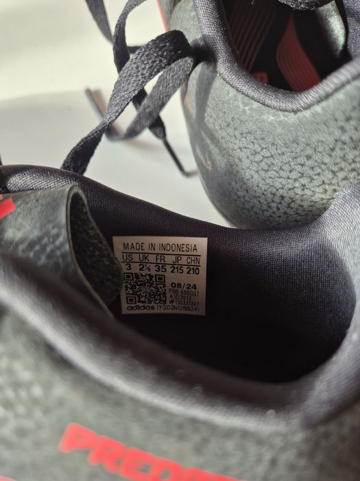 Детски футболни обувки, 35 номер