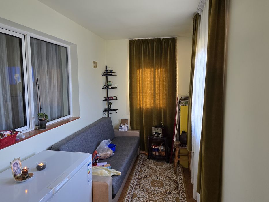 Casă de vânzare sau schimb cu apartament 2 camere