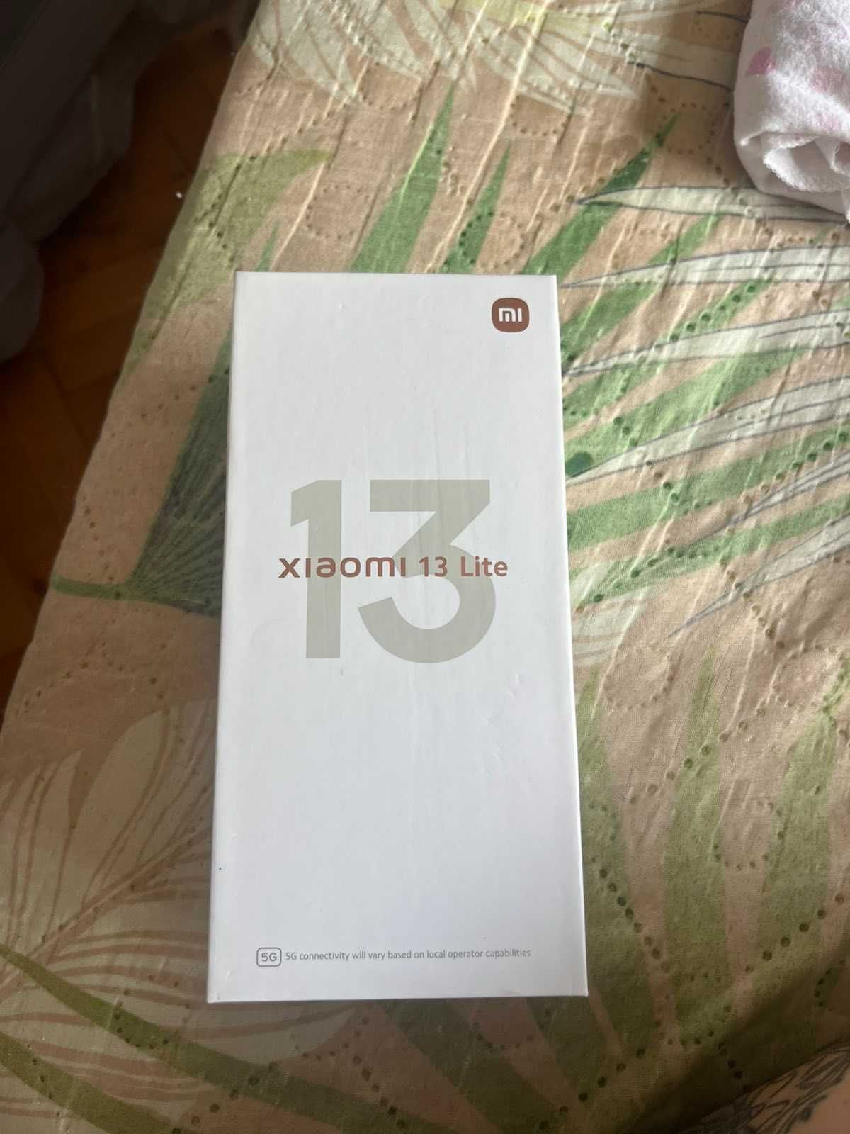 Xiaomi 13 Lite 8+8GB ram/256GB - топ запазен