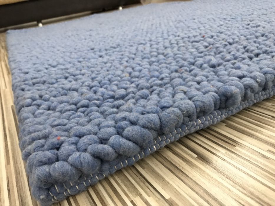 Carpet covor de lâna cusut manual