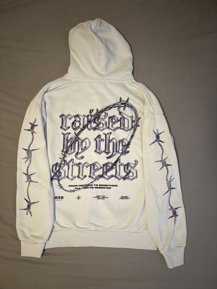 Суитчър “raised by the streets”