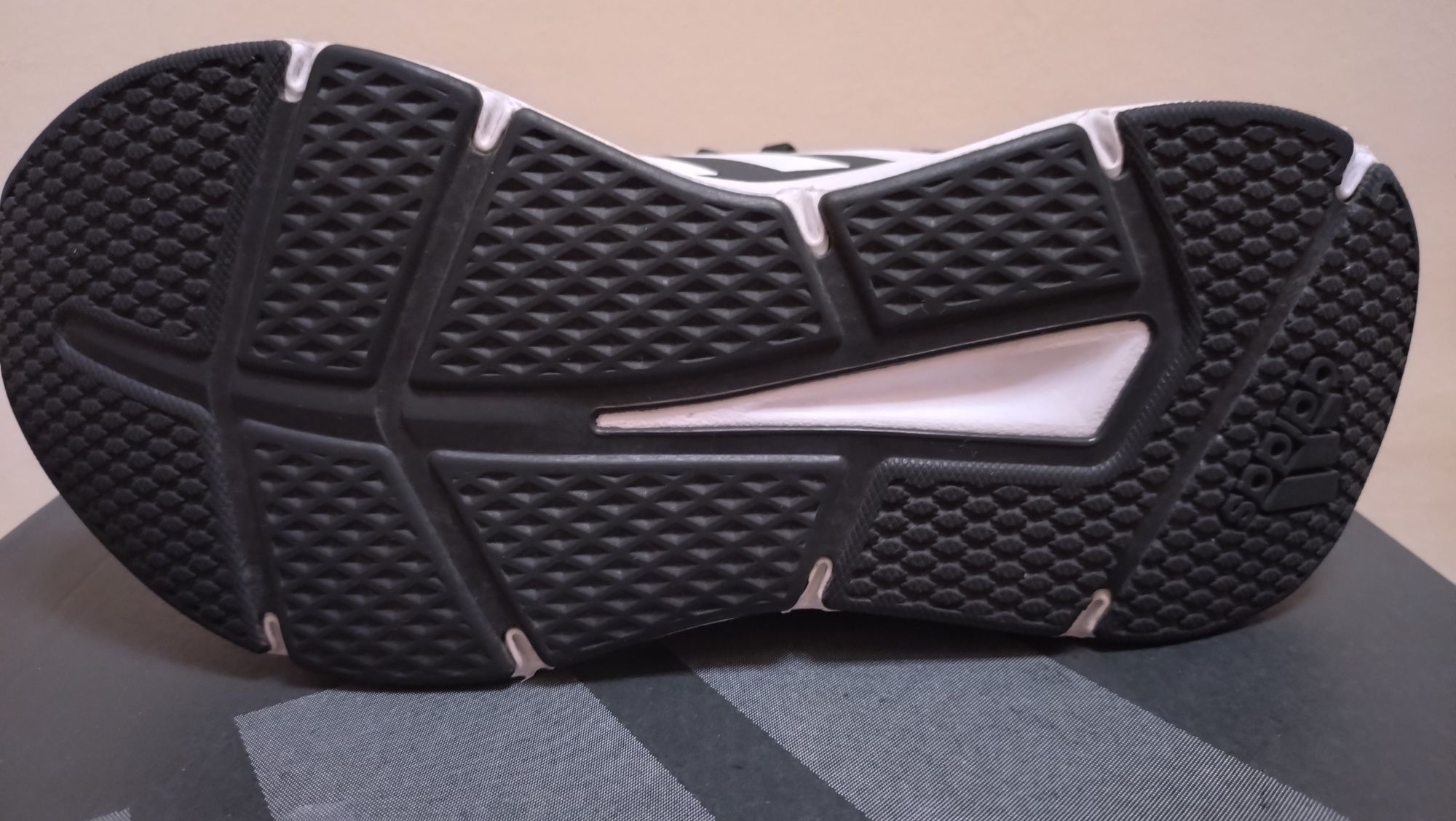 Дамски маратонки Adidas Galaxy 6