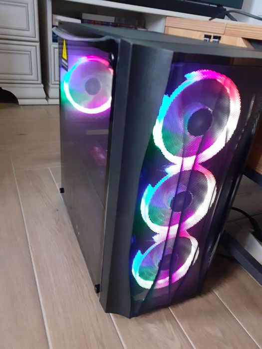 Vând Amd Ryzen 5 2600 +