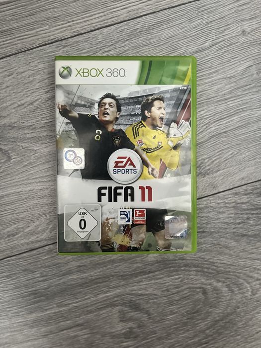 Vând fifa 11 xbox 360