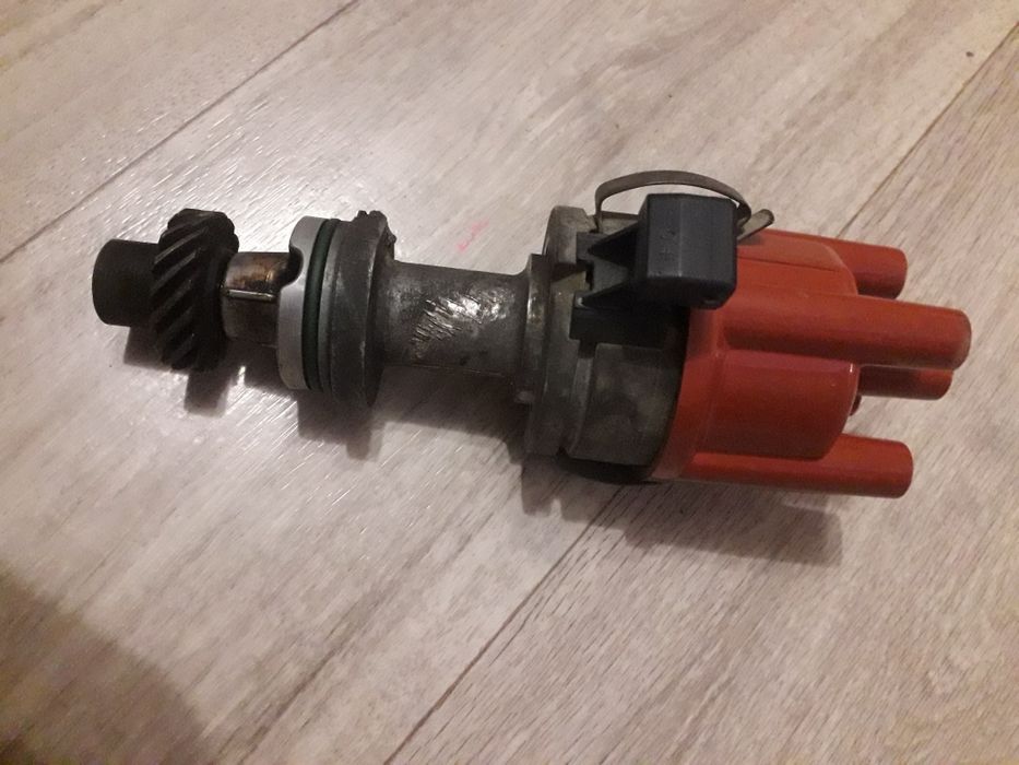 Трамблер пассат 2.0