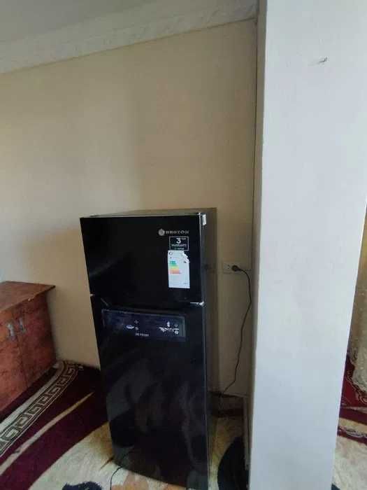 Срочно 2 хонали квартира 3 каватда сотилади Университет