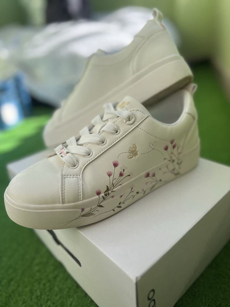 Кецове с цветя Aldo