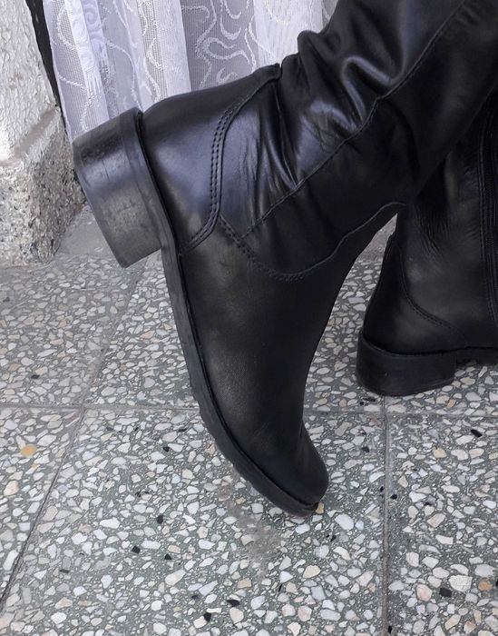 Черни кожени ботуши от Италия. № 39
