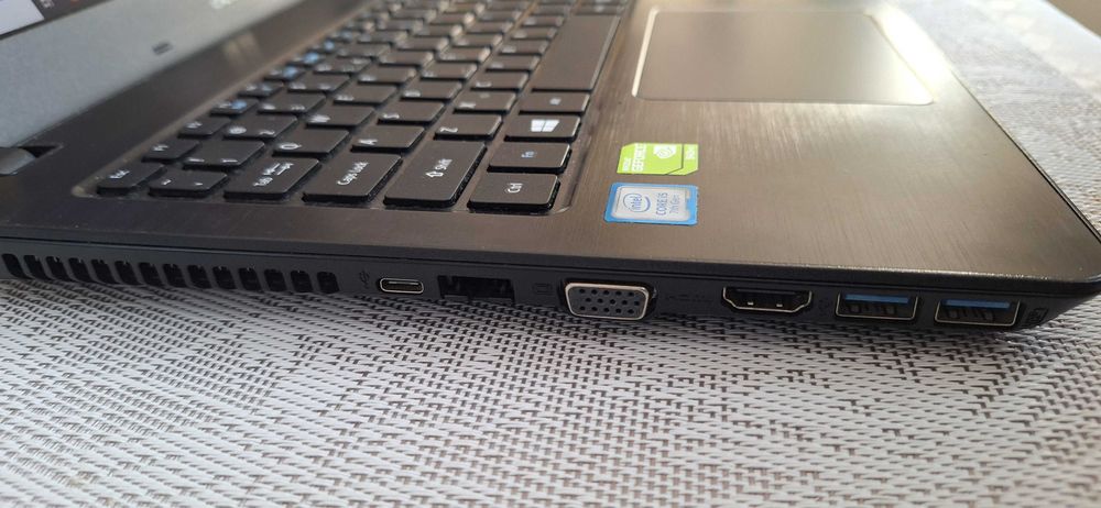 Laptop Acer Aspire 16” i5-7200 8GB Ram SSD+HDD Video 940MX 2GB DVDrw