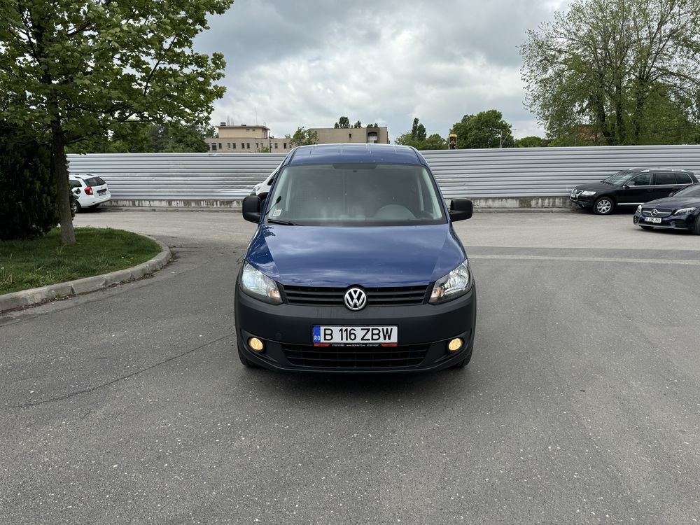 Volkswagen caddy-Maxi/2,0 TDI-140 cp/euro 5/stare buna!