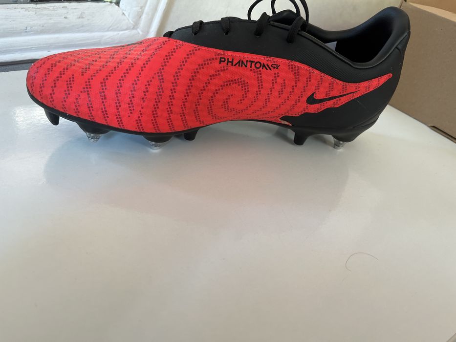 Ghete de fotbal phantom gx Academy au fost purtate doar de 2 ori