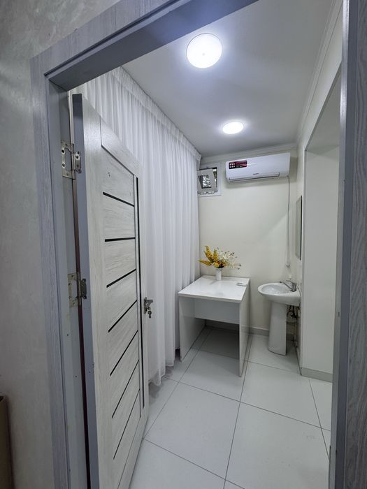 Косметологлар учун хона 150$
