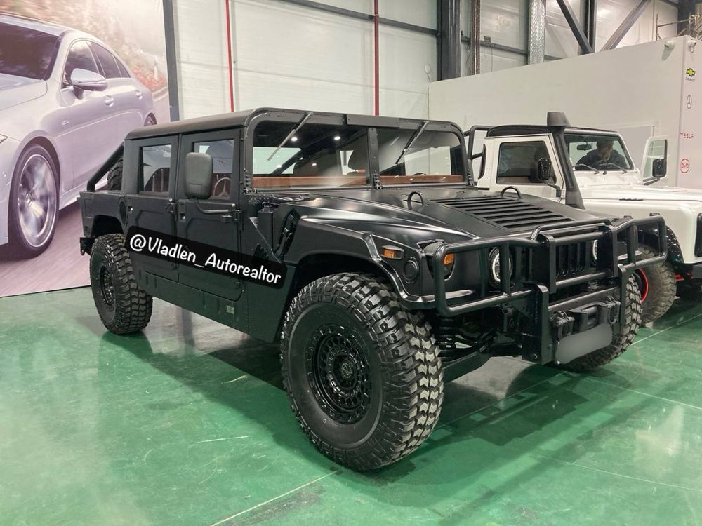 •Hummer H1 6.5L•