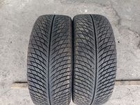 2 anvelope de iarna Michelin 235/45 R19 dot 3820