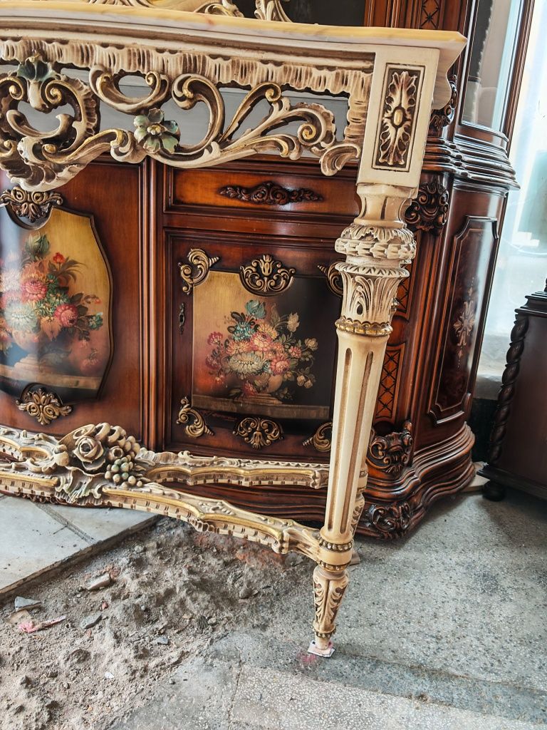 Красива Венецианска конзола с огледало