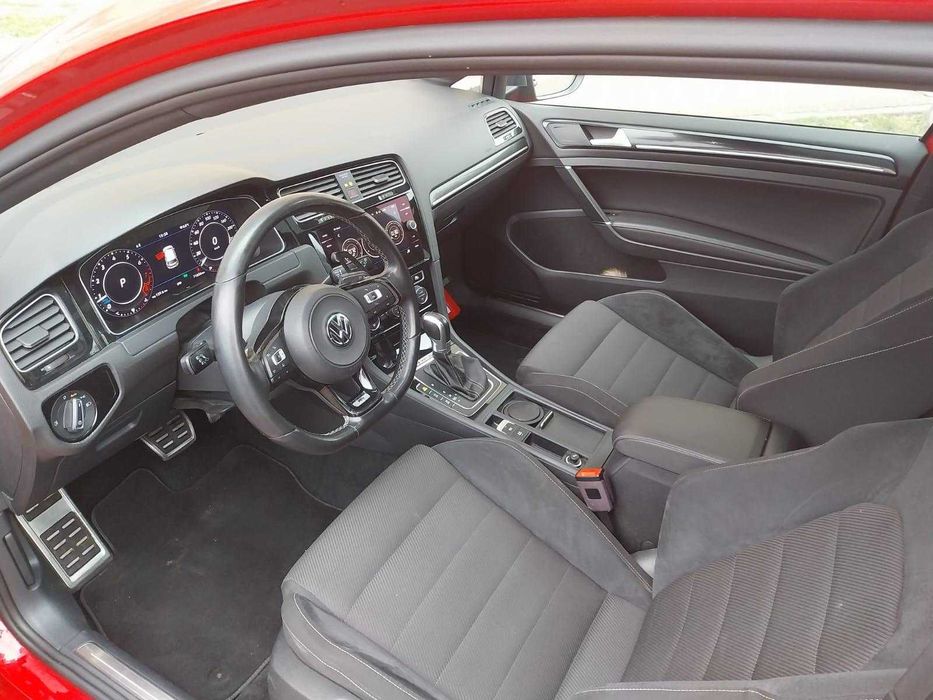 ACCEPT SI VARIANTE!!!Se vinde masina personala Volkswagen Golf 7.5R