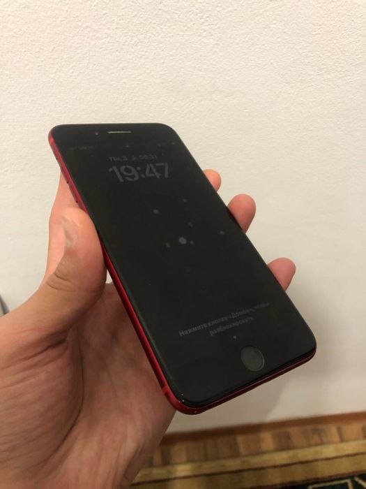 Айфон 8+ 64 гб .’